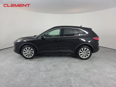 More photos of 2022 Ford Escape Titanium at Clement Ford, MO