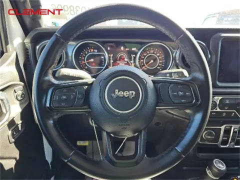 More photos of 2022 Jeep Gladiator Altitude at Clement Ford, MO