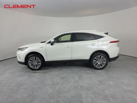 More photos of 2021 Toyota Venza at Clement Ford, MO