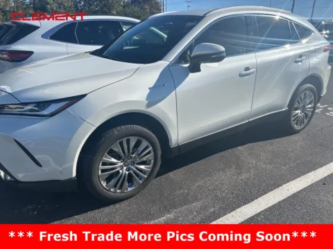 White 2021 Toyota Venza for sale in O'Fallon, MO