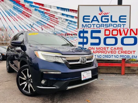 More photos of 2019 HONDA PILOT TOURING W/REAR CAPTAIN'S CHAIR at Eagle Motorsport Used Car Dealer Bad Credit Auto Finance Northwest Indiana, IN