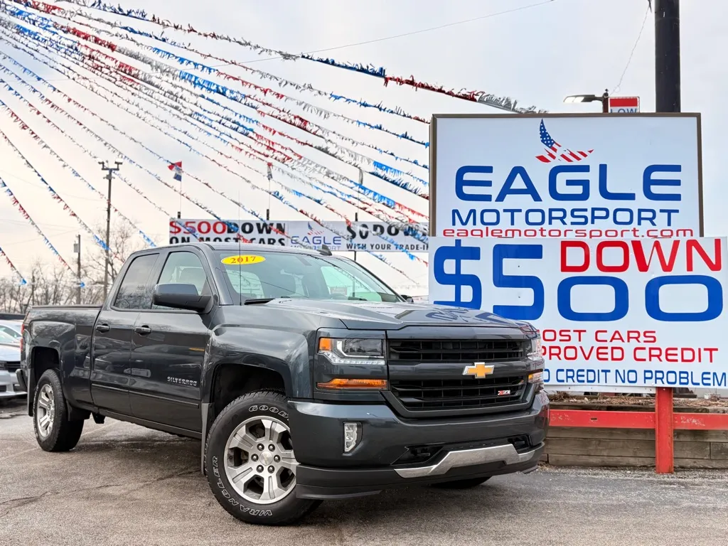 Black 2017 CHEVROLET SILVERADO 1500 LT for sale in Hobart, IN