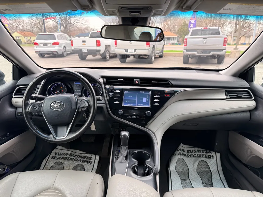 2020 Toyota Camry SE - Photo 22