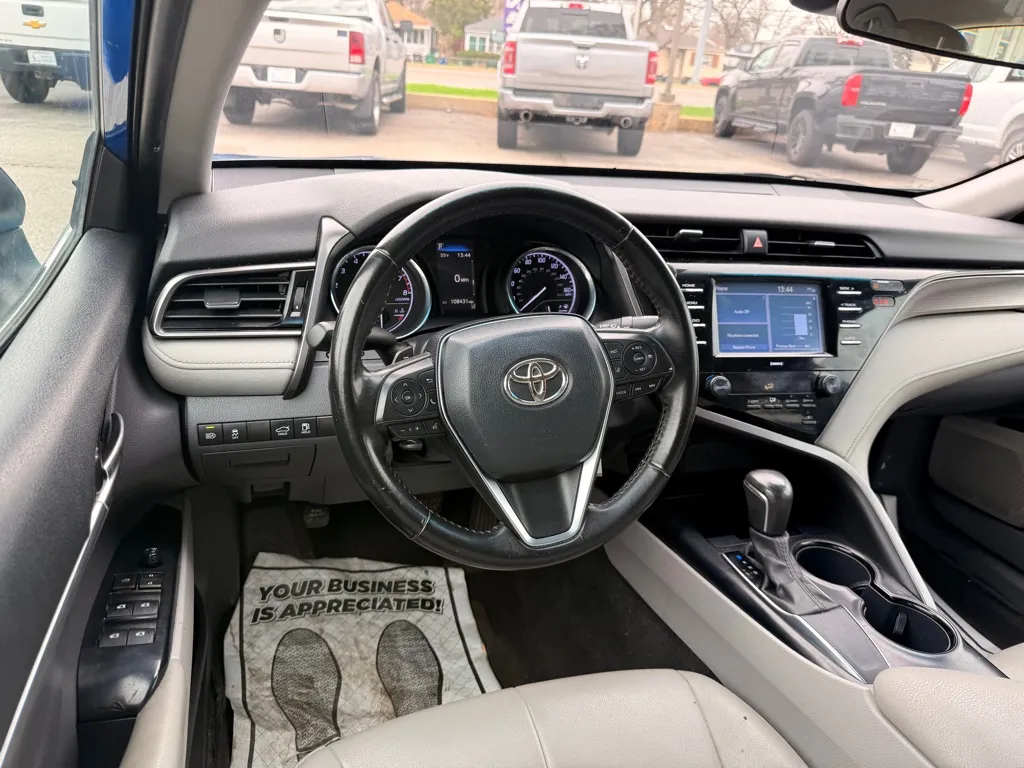 2020 Toyota Camry SE - Photo 23