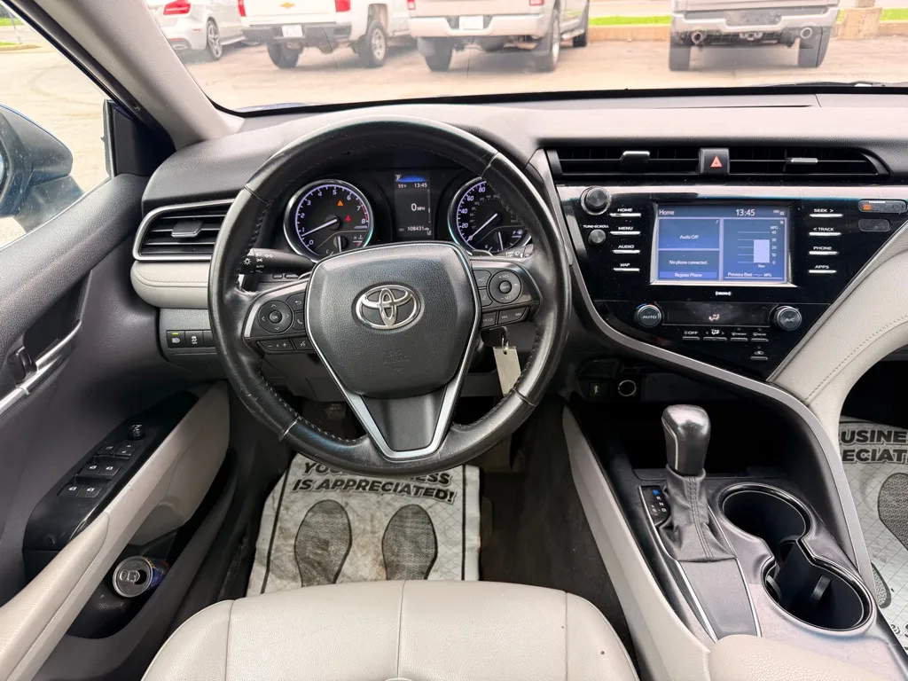 2020 Toyota Camry SE - Photo 24