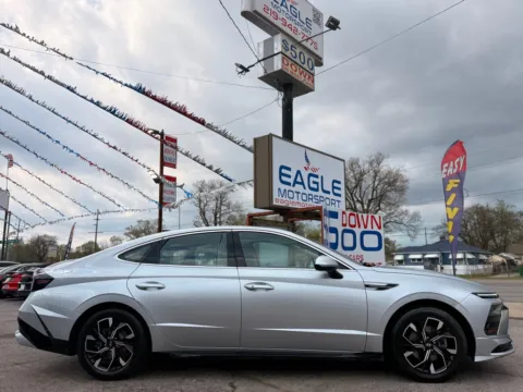 More photos of 2024 HYUNDAI SONATA SEL at Eagle Motorsport Used Car Dealer Bad Credit Auto Finance Northwest Indiana, IN
