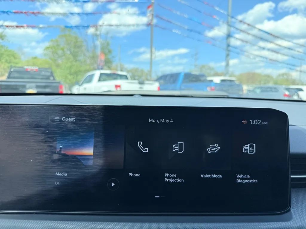 2025 Kia K5 LXS - Photo 29