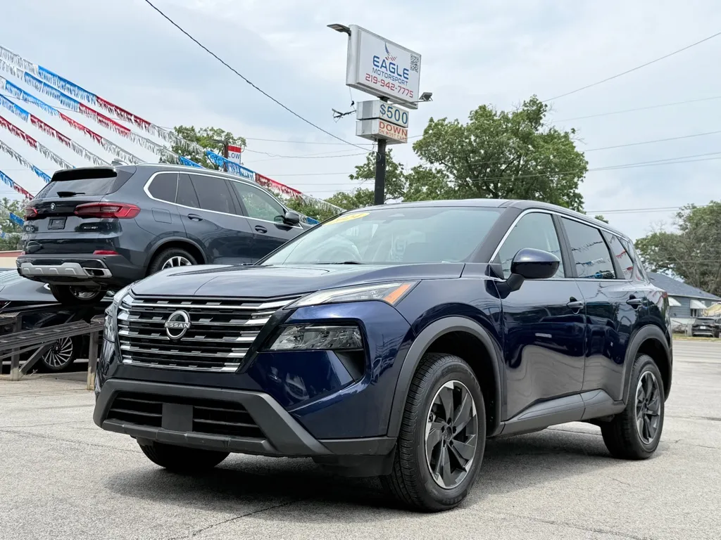 2024 Nissan Rogue SV - Photo 12