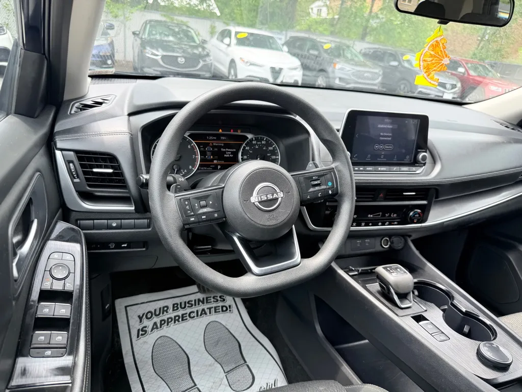 2024 Nissan Rogue SV - Photo 23