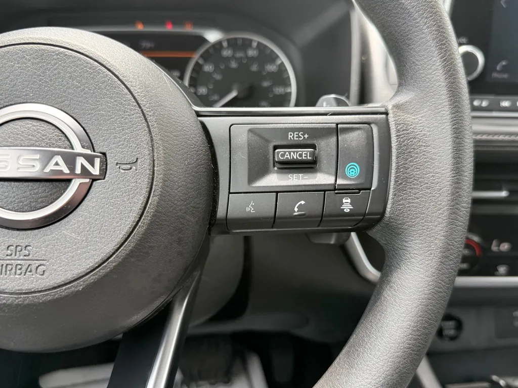 2024 Nissan Rogue SV - Photo 29