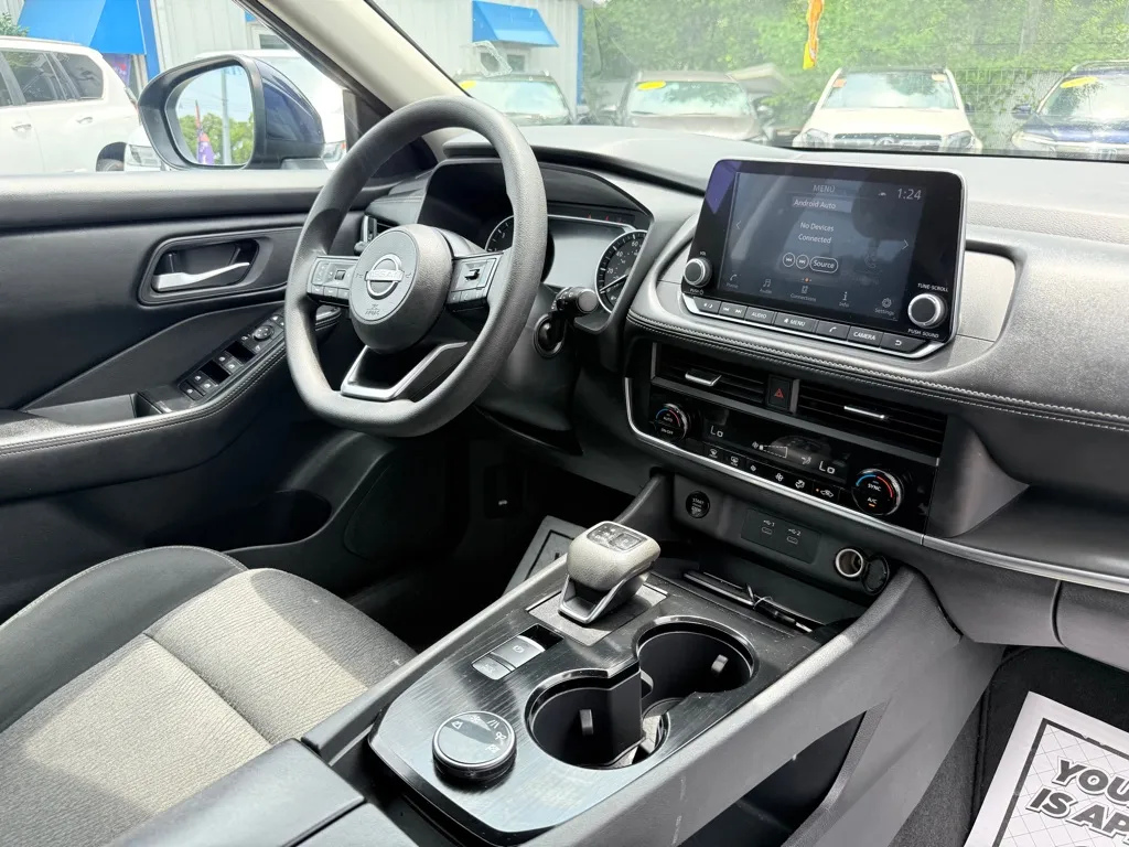2024 Nissan Rogue SV - Photo 20