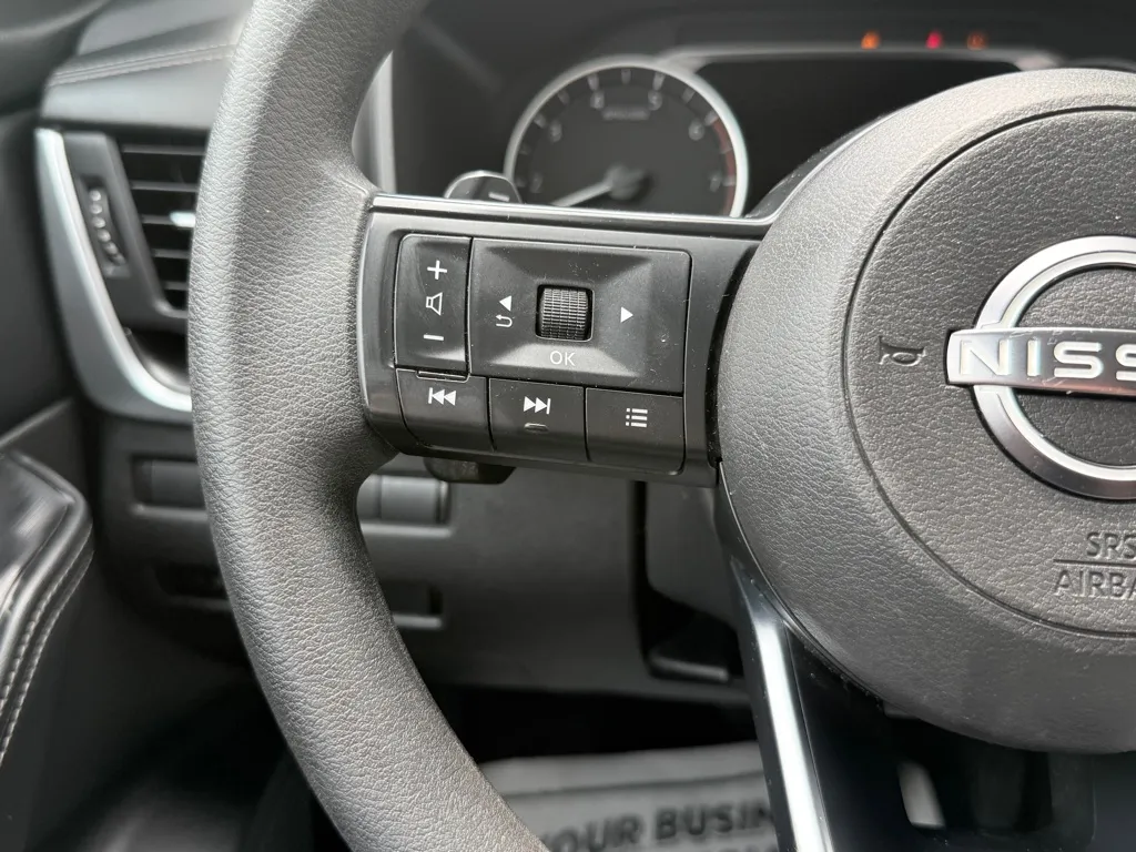 2024 Nissan Rogue SV - Photo 27