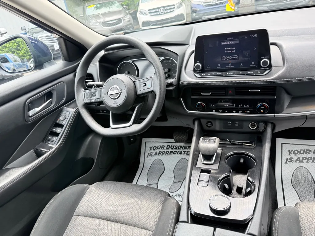 2024 Nissan Rogue SV - Photo 25