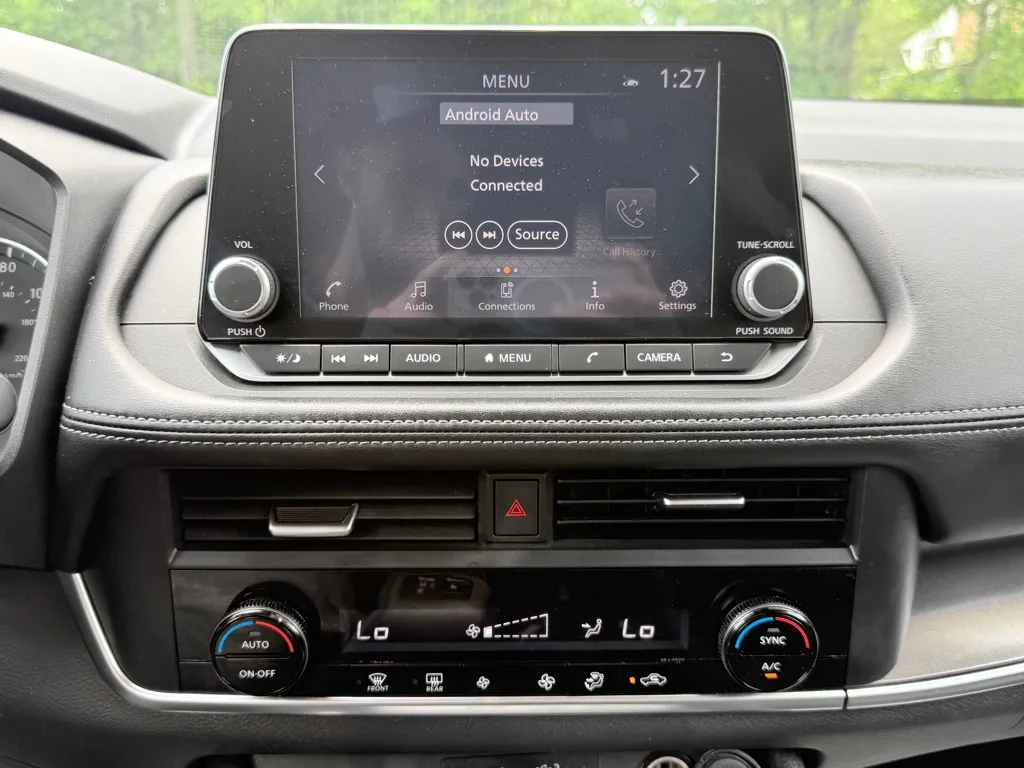 2024 Nissan Rogue SV - Photo 33