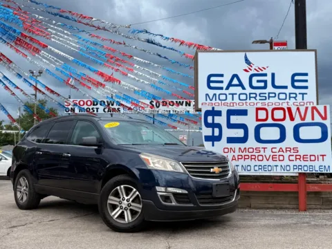 Blue 2015 CHEVROLET TRAVERSE LT for sale in Hobart, IN