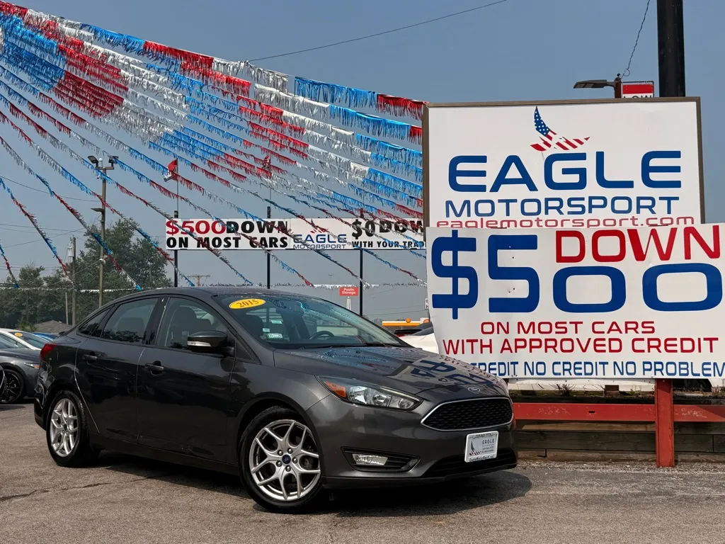 Gray 2015 FORD FOCUS SE for sale in Hobart, IN
