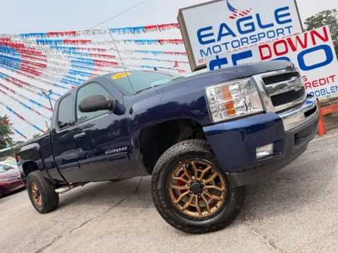 More photos of 2011 CHEVROLET SILVERADO 1500 LT at Eagle Motorsport Used Car Dealer Bad Credit Auto Finance Northwest Indiana, IN