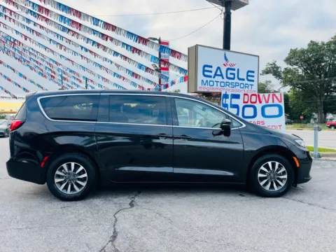 More photos of 2024 CHRYSLER PACIFICA PLUG-I PREMIUM S APPEARANCE at Eagle Motorsport Used Car Dealer Bad Credit Auto Finance Northwest Indiana, IN