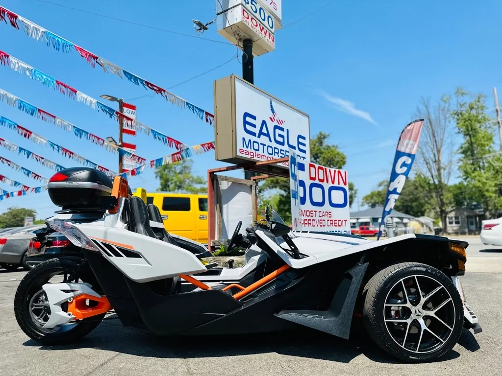 2017 Slingshot Slingshot Open Cab photo 3