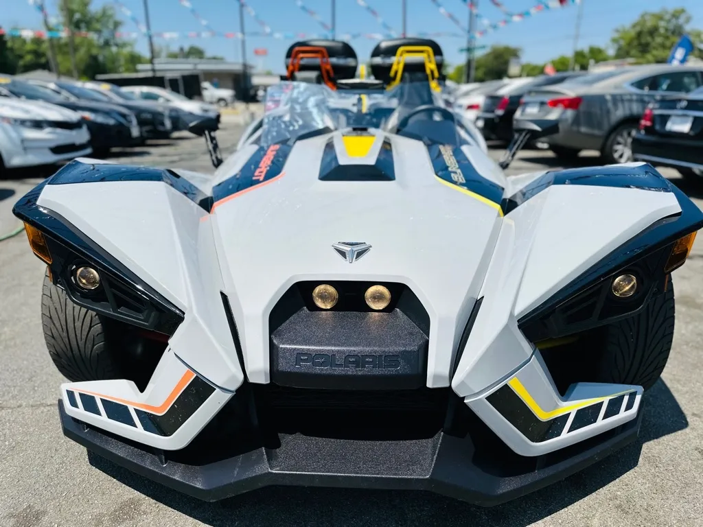 2017 Slingshot Slingshot Open Cab photo 22