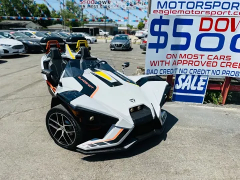 More photos of 2017 POLARIS SLINGSHOT SL at Eagle Motorsport Used Car Dealer Bad Credit Auto Finance Northwest Indiana, IN