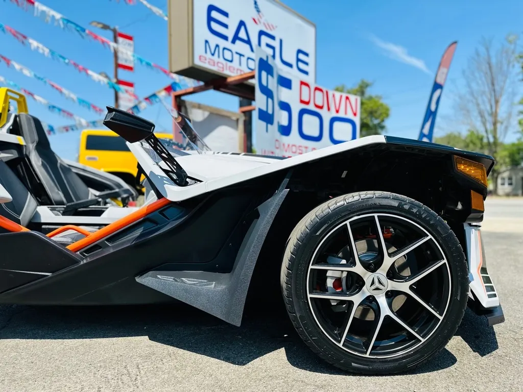 2017 Slingshot Slingshot Open Cab photo 12