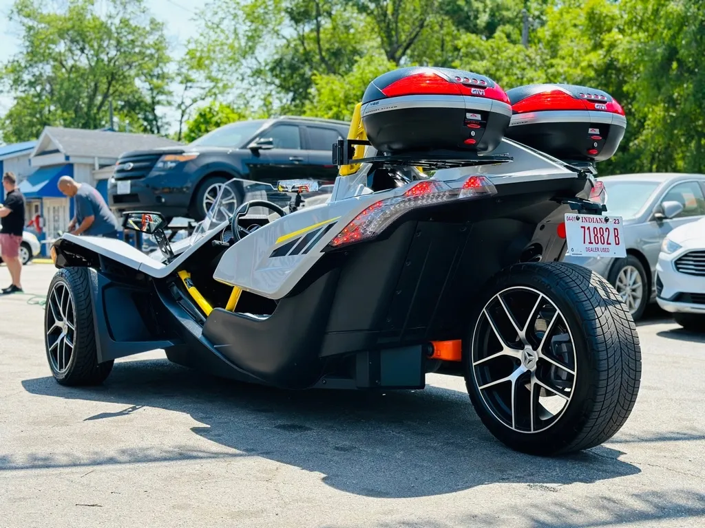 2017 Slingshot Slingshot Open Cab photo 4