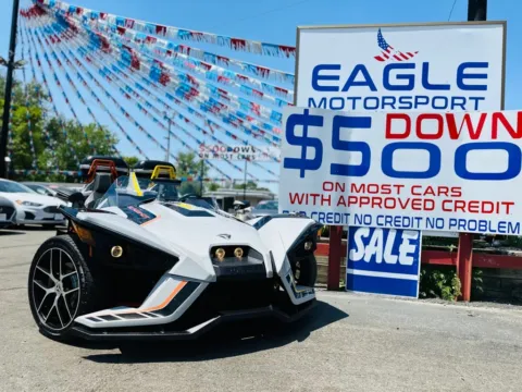 More photos of 2017 POLARIS SLINGSHOT SL at Eagle Motorsport Used Car Dealer Bad Credit Auto Finance Northwest Indiana, IN