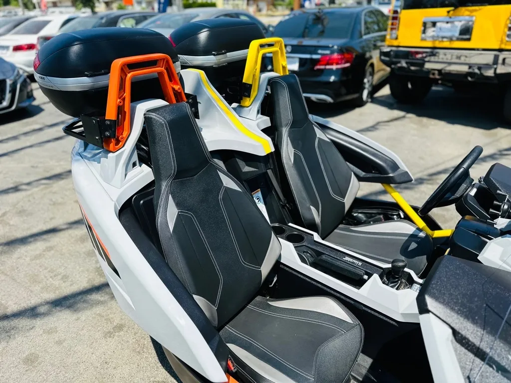 2017 Slingshot Slingshot Open Cab photo 24