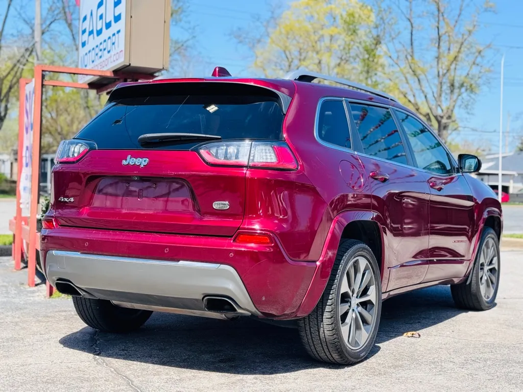 2019 Jeep Cherokee Overland photo 4