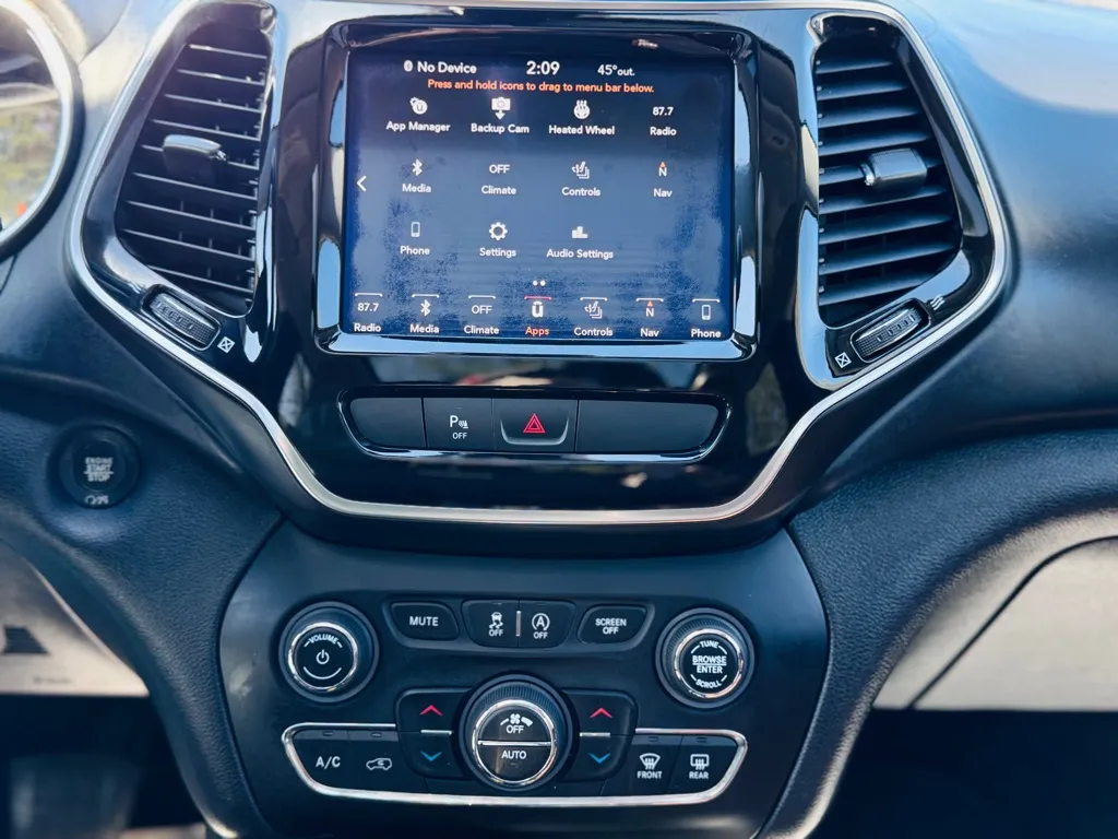 2019 Jeep Cherokee Overland photo 36
