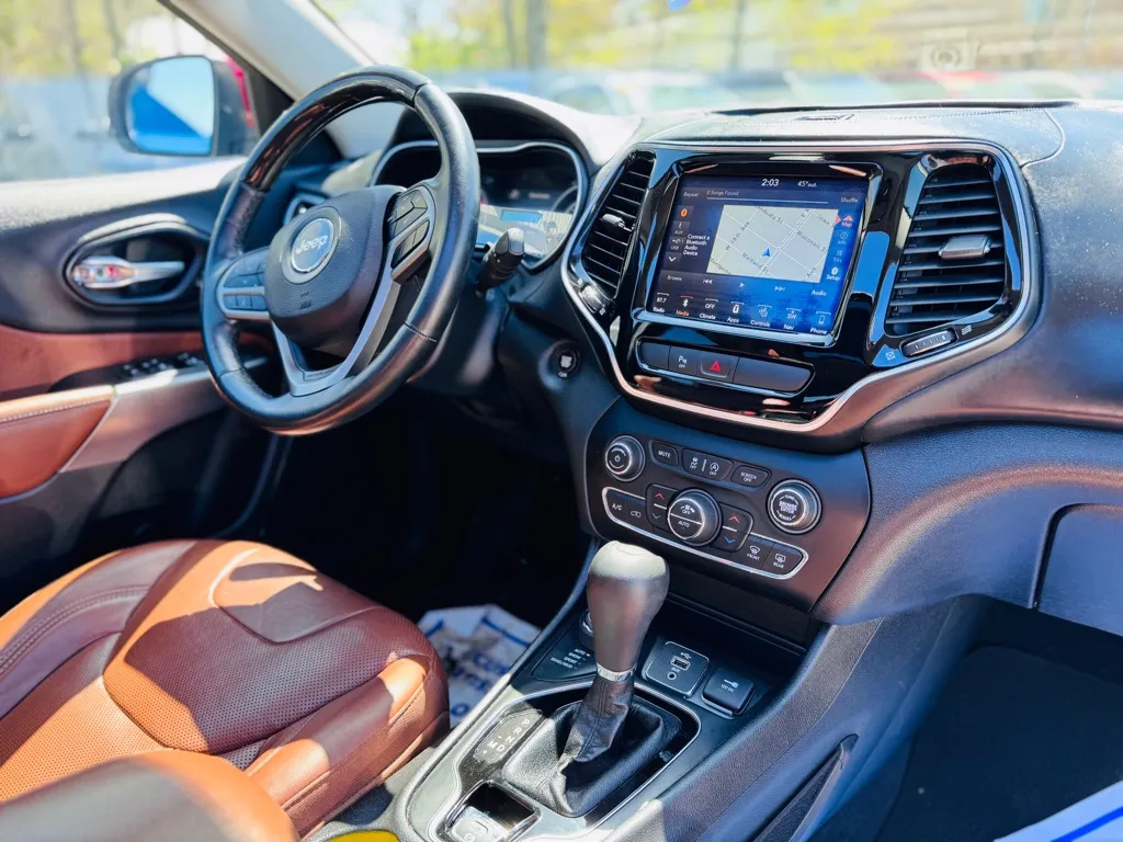2019 Jeep Cherokee Overland photo 44