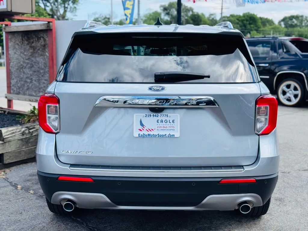 2024 Ford Explorer Limited photo 3