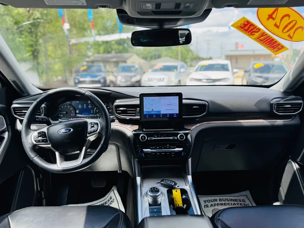 2024 Ford Explorer Limited photo 36
