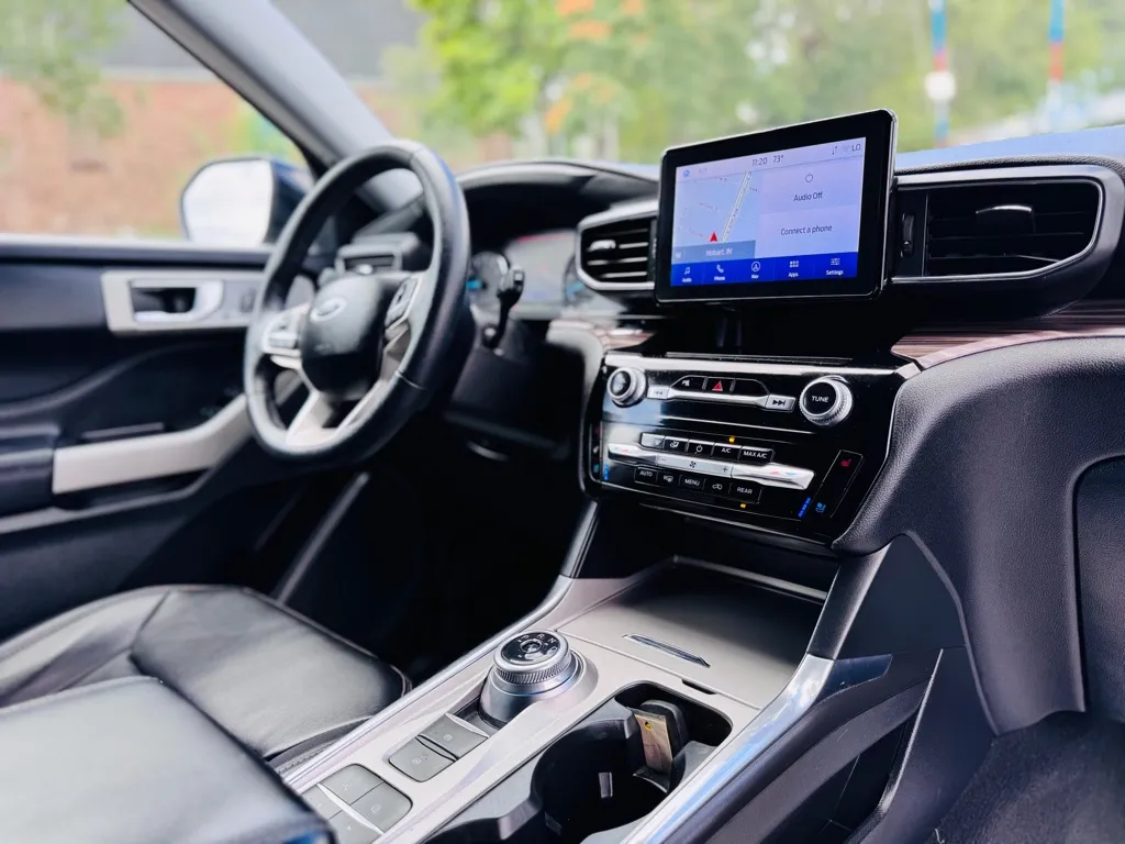 2024 Ford Explorer Limited photo 20