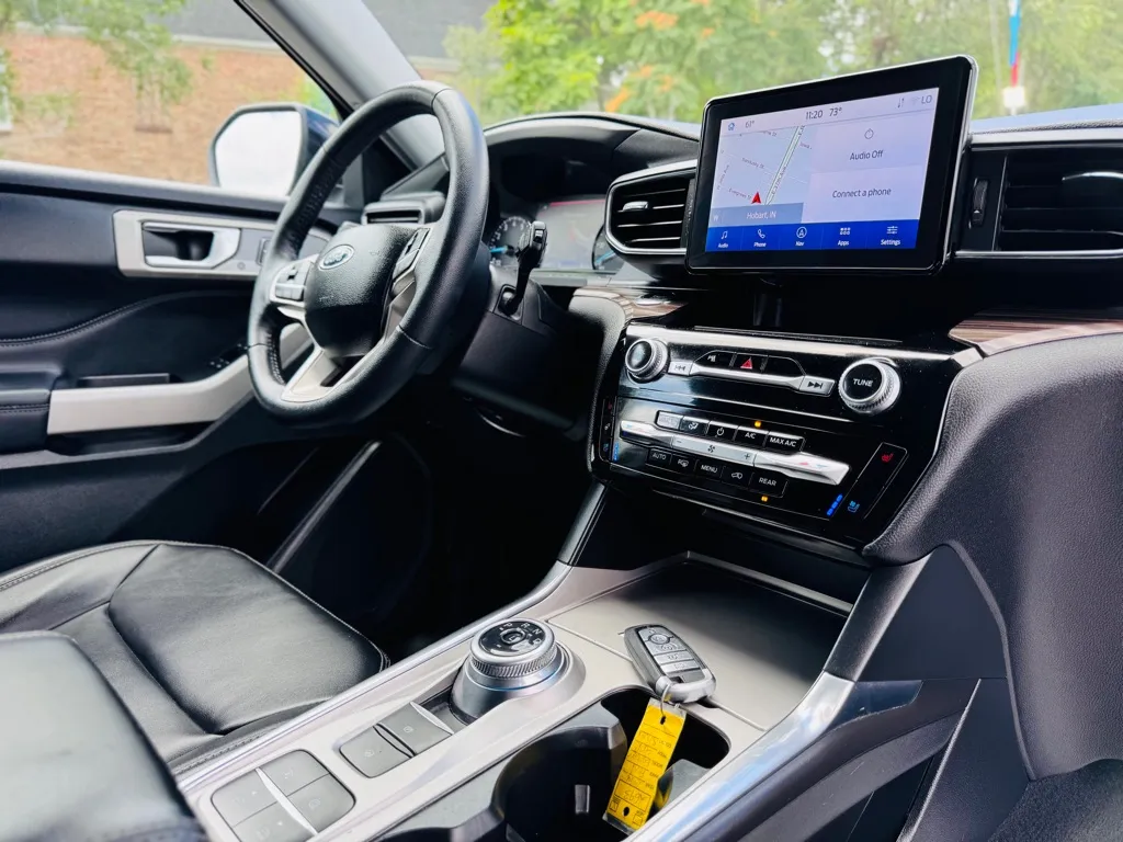 2024 Ford Explorer Limited photo 34