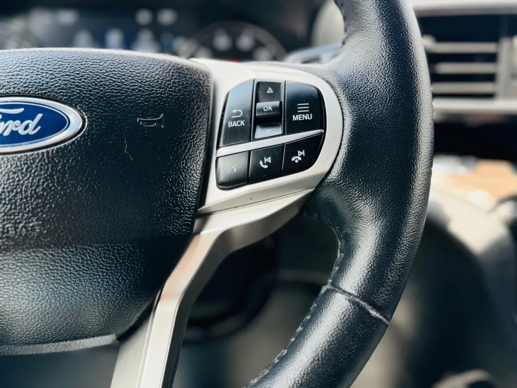 2024 Ford Explorer Limited photo 24