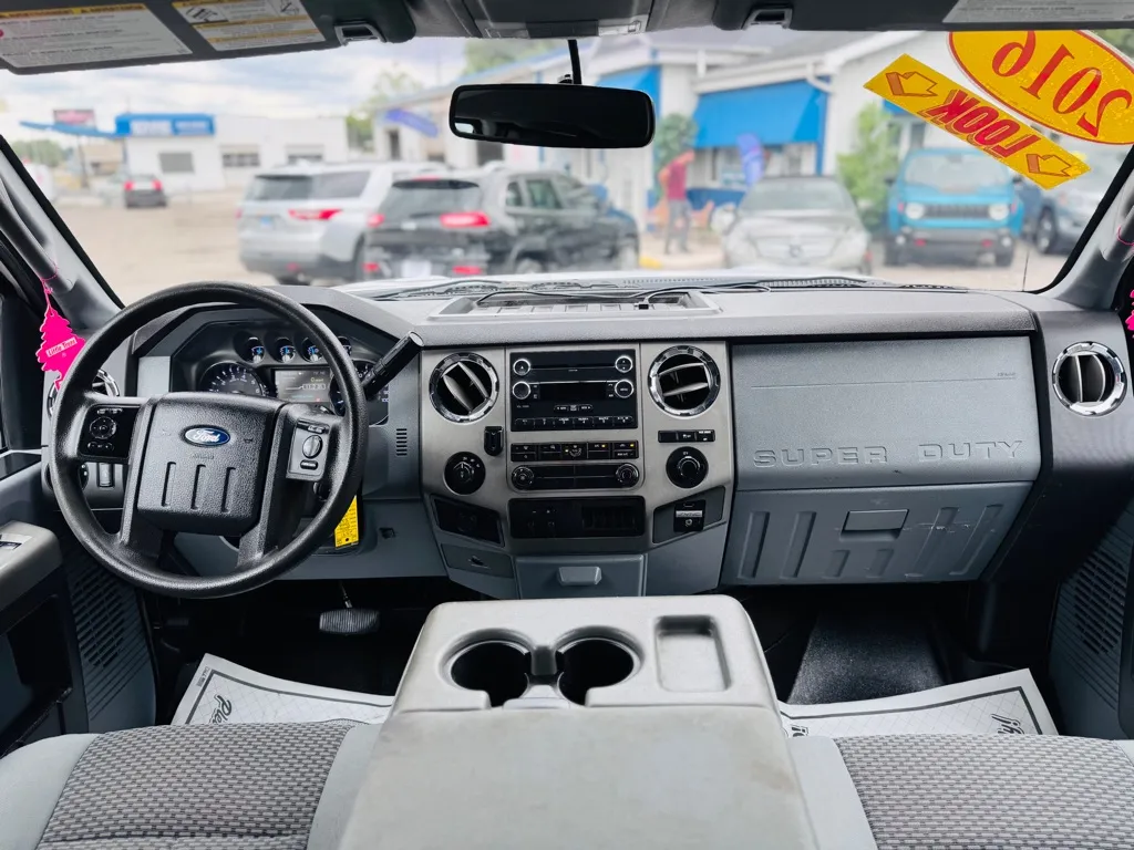 2016 Ford F-250 photo 30