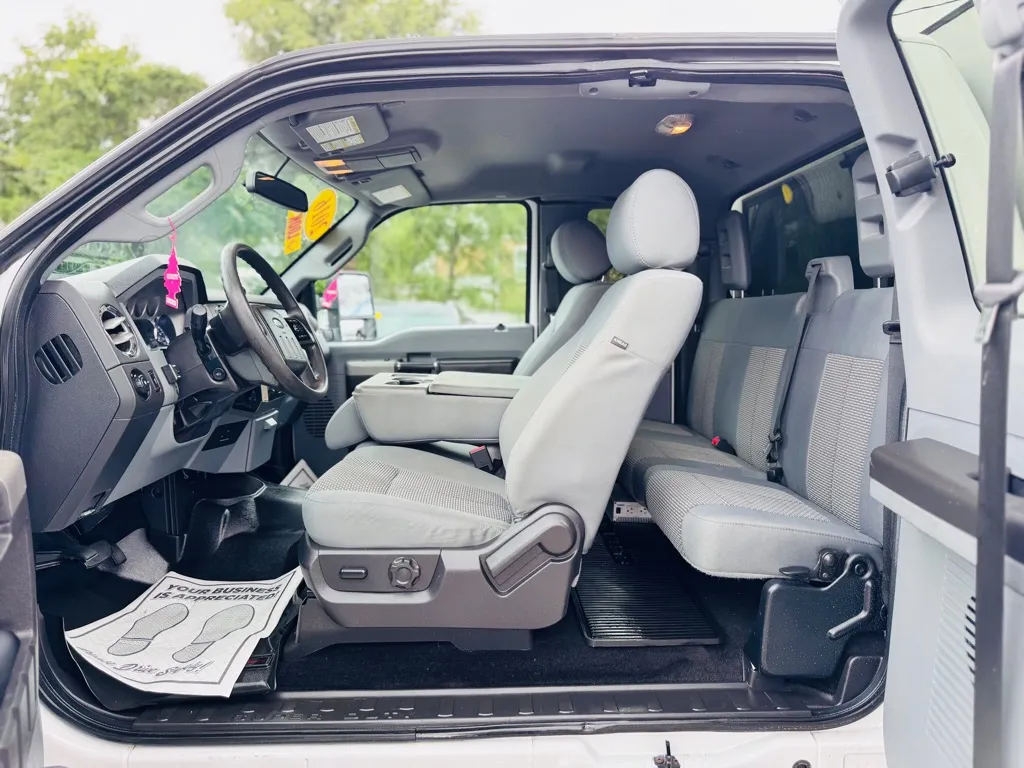 2016 Ford F-250 photo 6