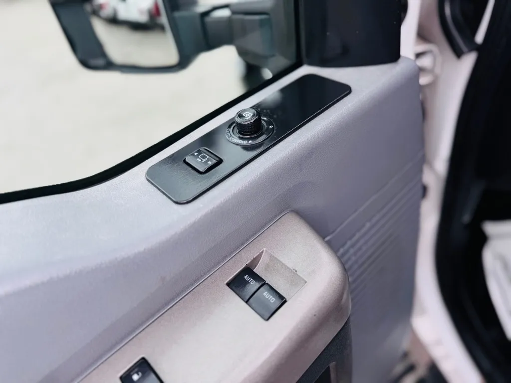 2016 Ford F-250 photo 27