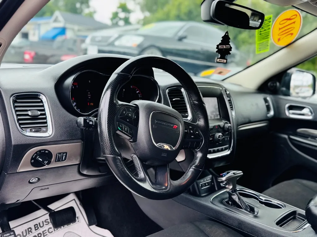2018 Dodge Durango SXT photo 3