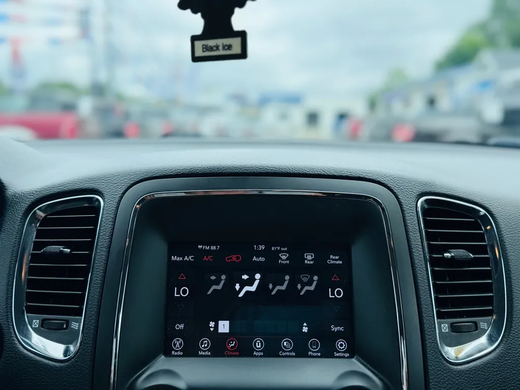 2018 Dodge Durango SXT photo 30
