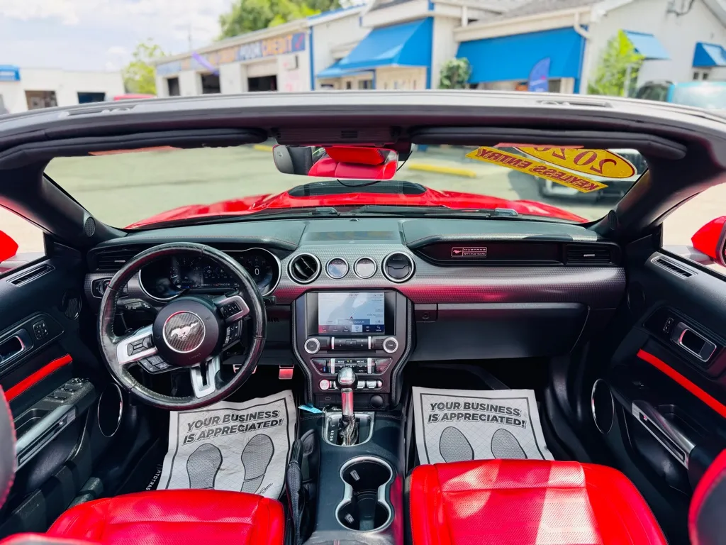 2020 Ford Mustang GT Convertible photo 40