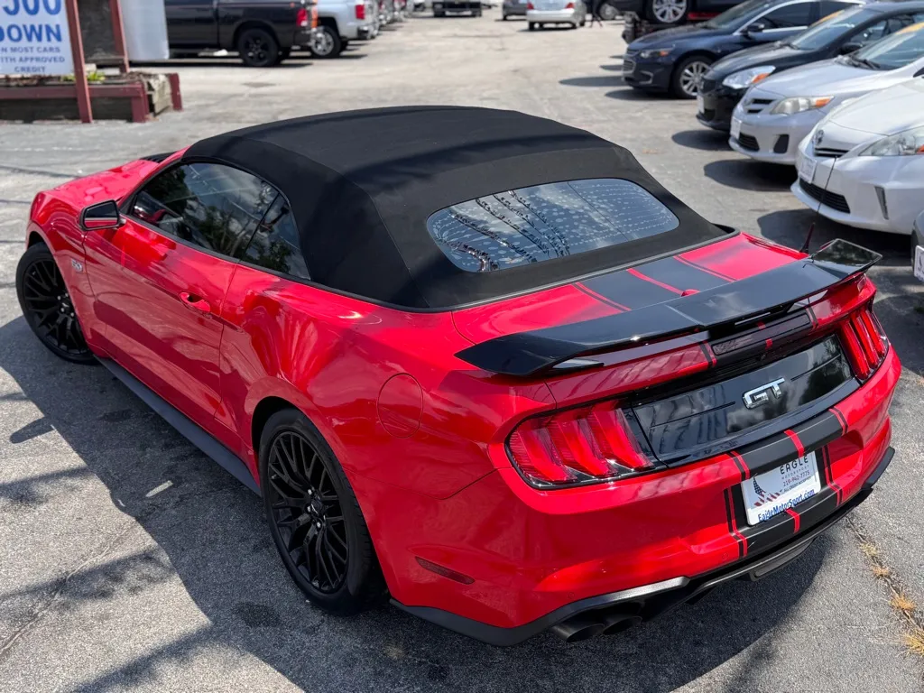 2020 Ford Mustang GT Convertible photo 34