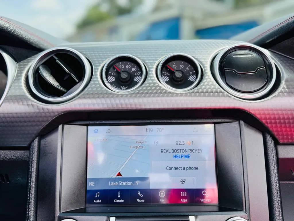 2020 Ford Mustang GT Convertible photo 29