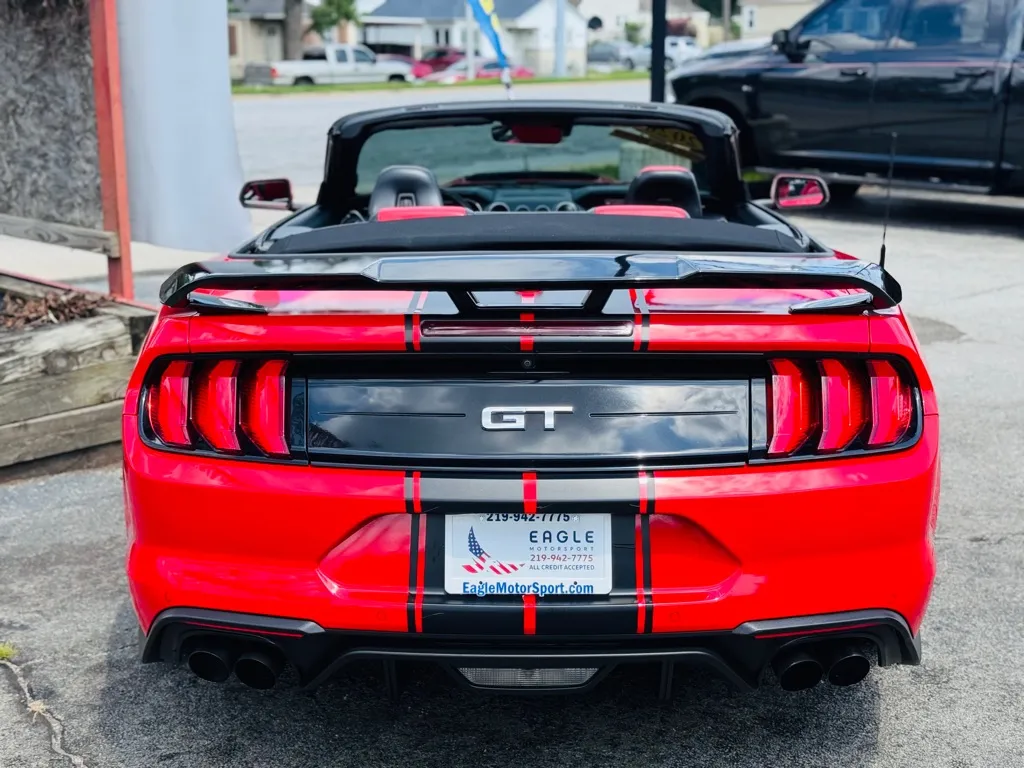 2020 Ford Mustang GT Convertible photo 4