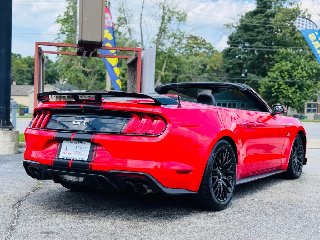 2020 Ford Mustang GT Convertible photo 18