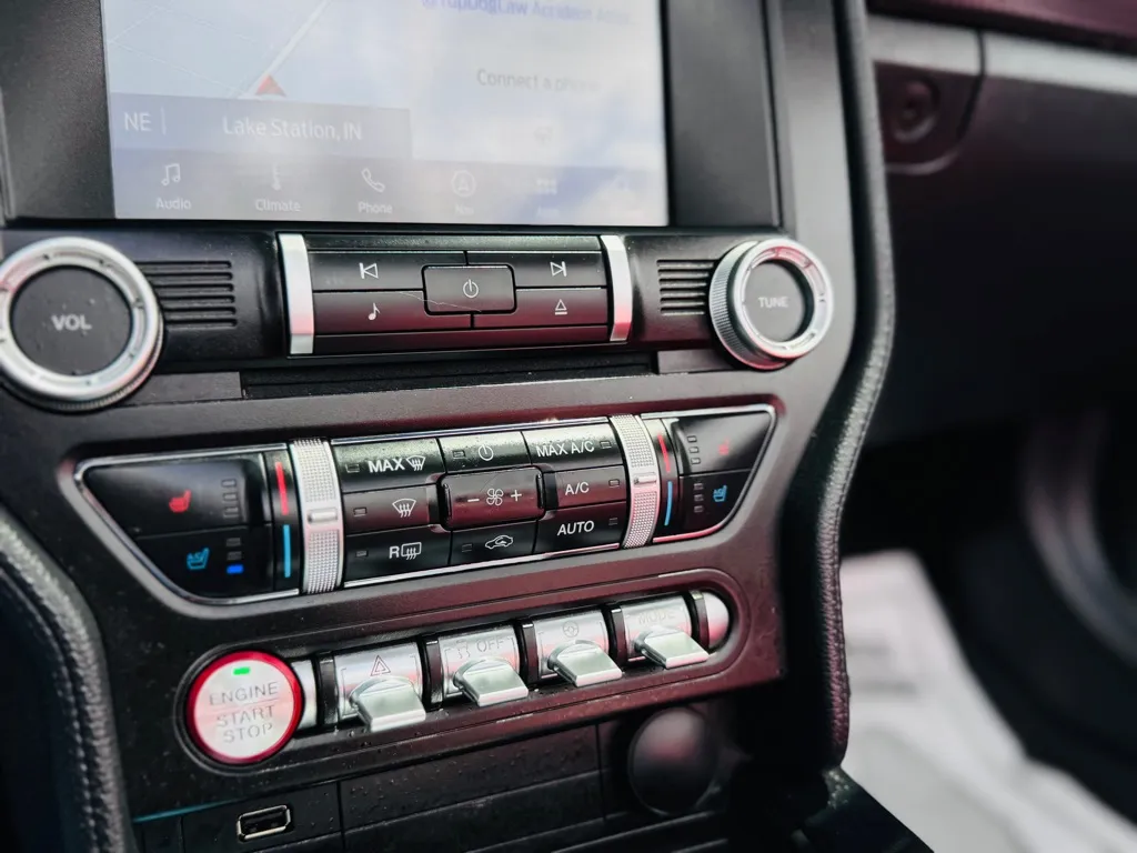 2020 Ford Mustang GT Convertible photo 15