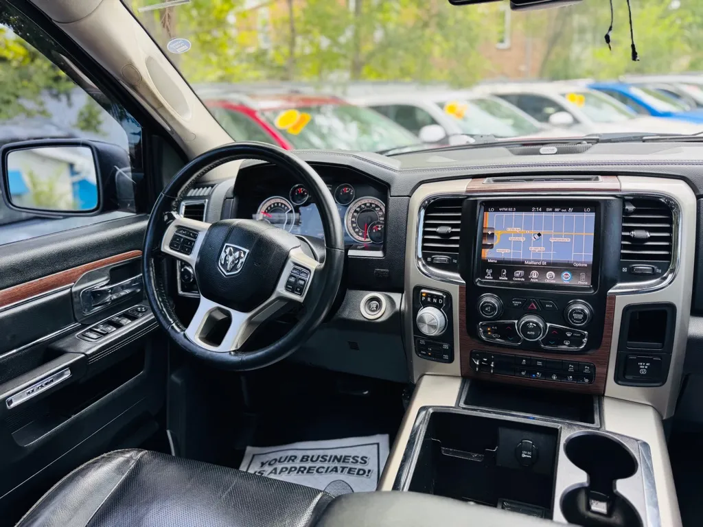 2015 Ram 1500 Laramie photo 41
