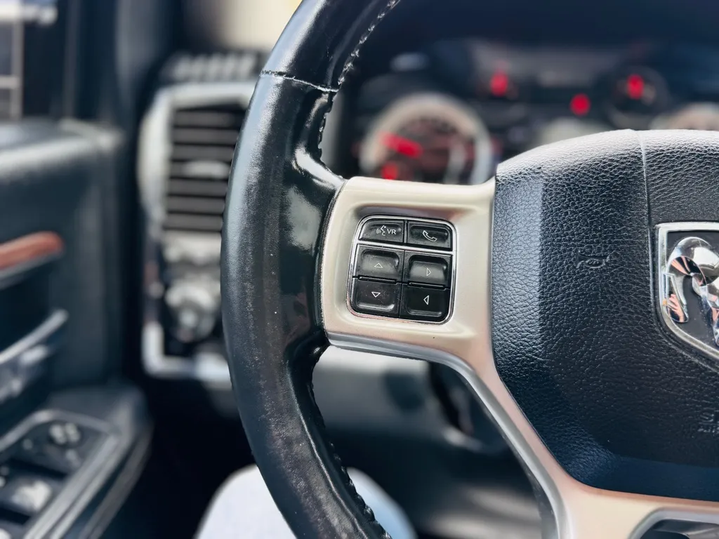 2015 Ram 1500 Laramie photo 27